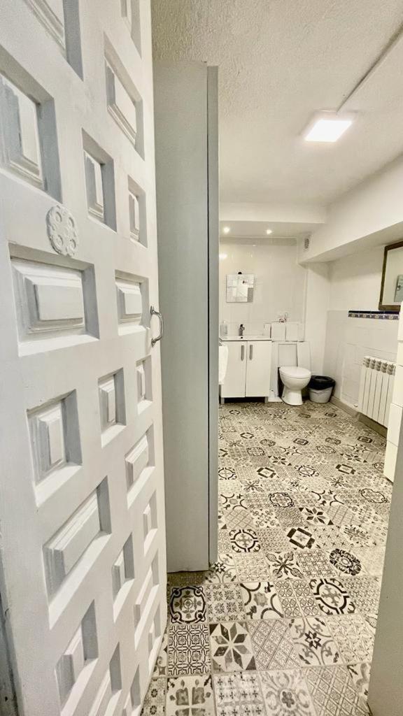 Cool Basement Studio In Hosts House With Private Terrace And Bbq Zizur Mayor Exterior photo